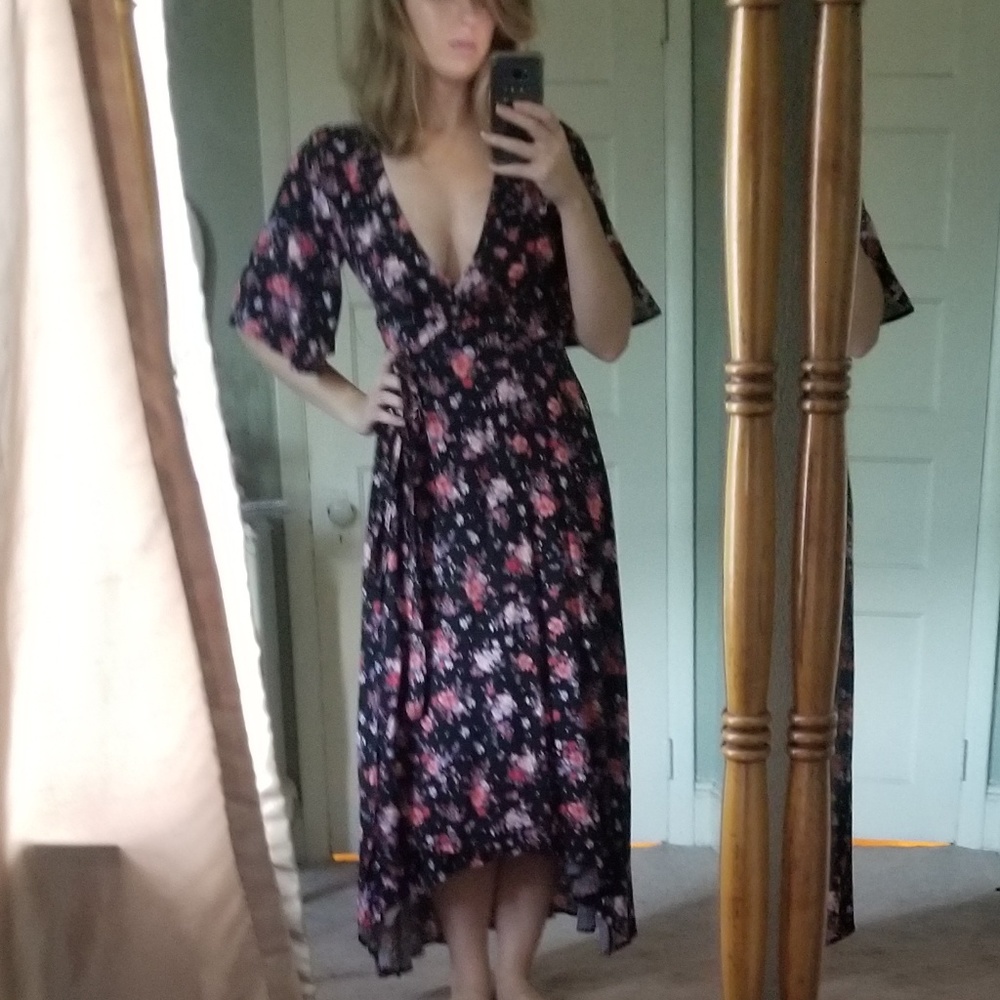 Medium forever 21 floral bohemian dress